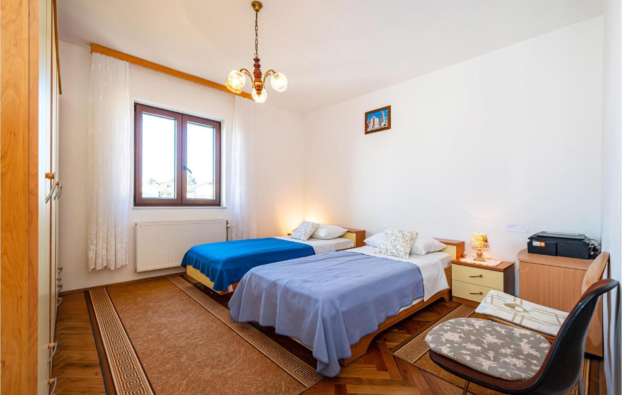 2 Bedroom Cozy Apartment In Zadar Exterior photo
